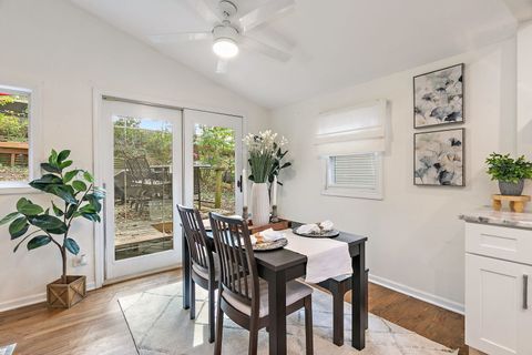 Tiny photo for 1221 Lincoln Avenue, Fox River Grove, IL 60021 (MLS # 12485176)