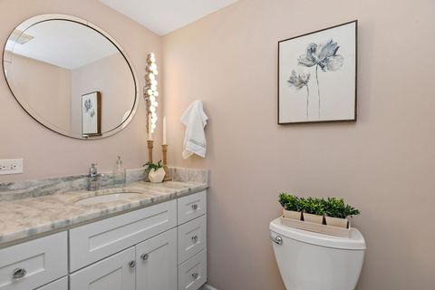 Tiny photo for 1221 Lincoln Avenue, Fox River Grove, IL 60021 (MLS # 12485176)