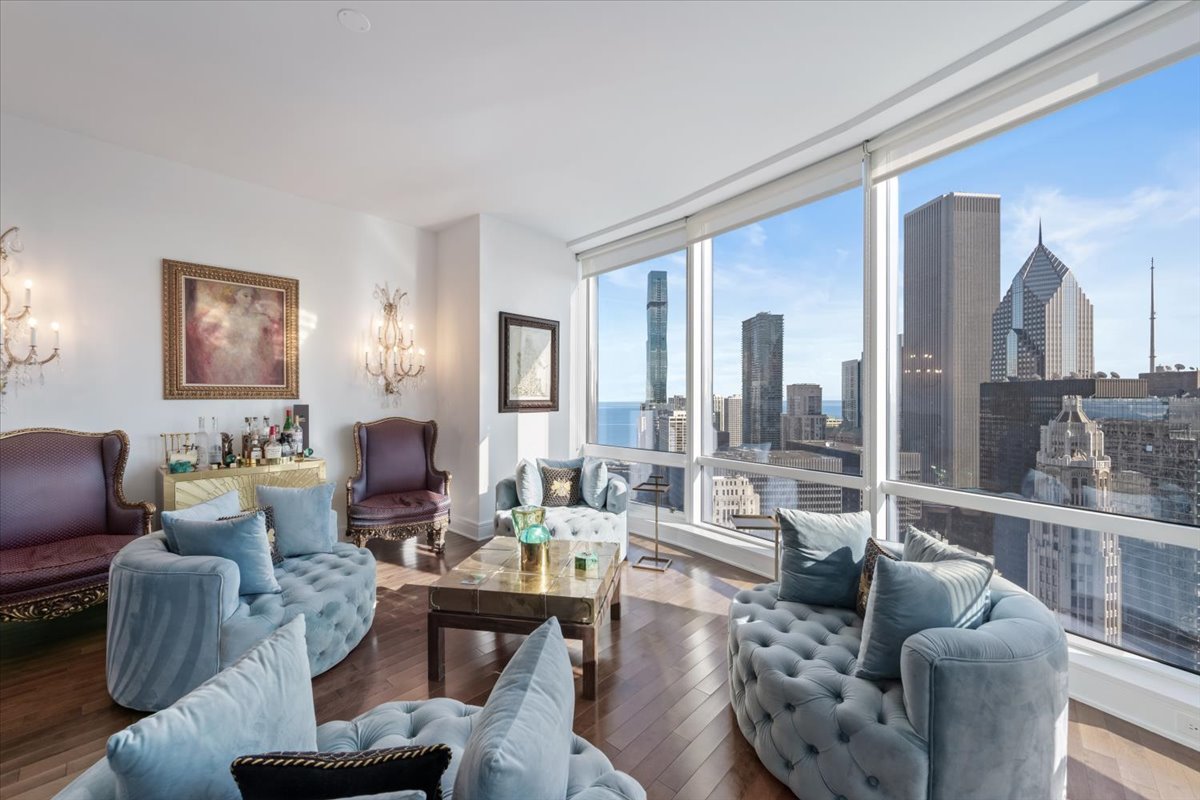 401 N Wabash Avenue 39H