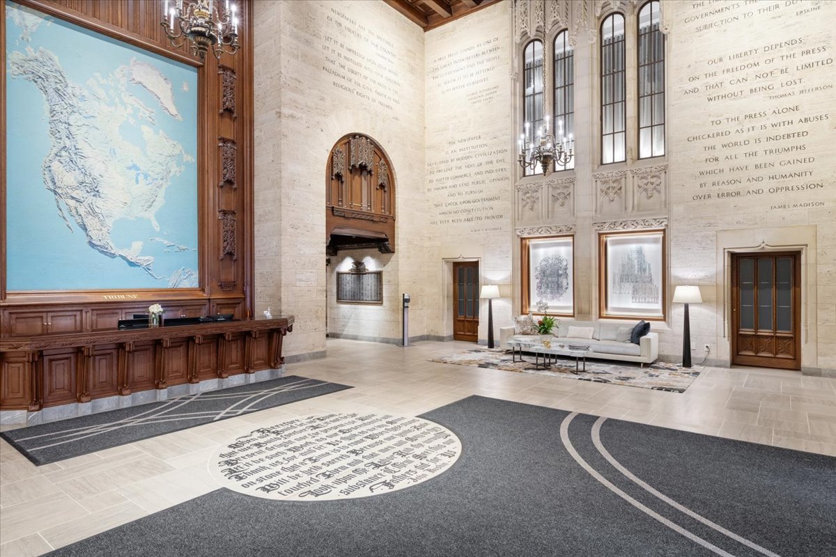 435 N Michigan Avenue 1203