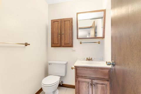 Tiny photo for 829 E Evergreen Street, Wheaton, IL 60187 (MLS # 12471427)
