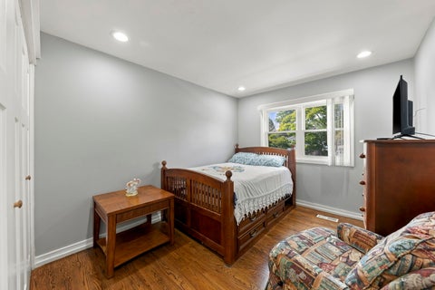 Tiny photo for 639 N Indiana Street, Elmhurst, IL 60126 (MLS # 12788950)