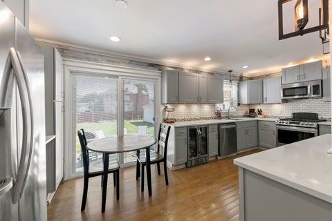 Tiny photo for 639 N Indiana Street, Elmhurst, IL 60126 (MLS # 12788950)