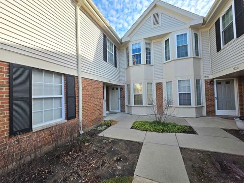 Photo of 1914 Quaker Hollow Lane, Streamwood, IL 60107 (MLS # 12626399)