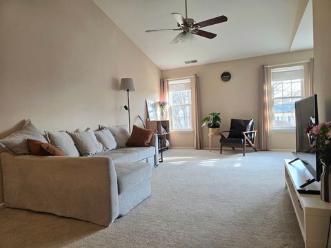 Tiny photo for 1914 Quaker Hollow Lane, Streamwood, IL 60107 (MLS # 12626399)