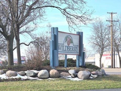 Tiny photo for 1914 Quaker Hollow Lane, Streamwood, IL 60107 (MLS # 12626399)