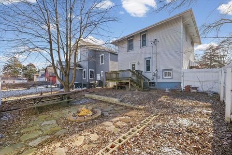 Tiny photo for 414 W Ells Avenue, Champaign, IL 61820 (MLS # 12545505)