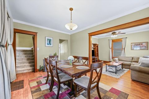 Tiny photo for 414 W Ells Avenue, Champaign, IL 61820 (MLS # 12545505)