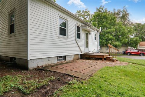 Tiny photo for 1311 Eastholme Avenue, Bloomington, IL 61701 (MLS # 12661989)