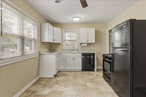 Tiny photo for 1311 Eastholme Avenue, Bloomington, IL 61701 (MLS # 12661989)