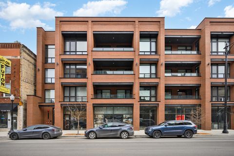 Photo of 3037 N Lincoln Avenue #PH-03, Chicago, IL 60657 (MLS # 12697605)