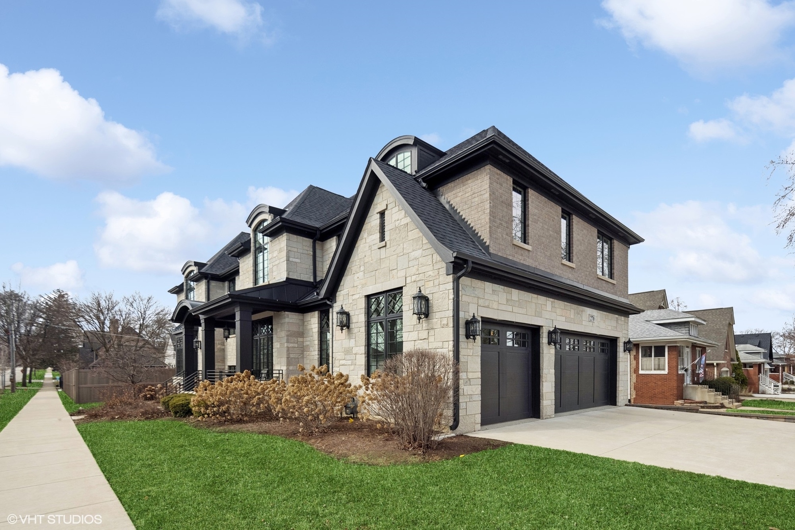 270 N Geneva Avenue