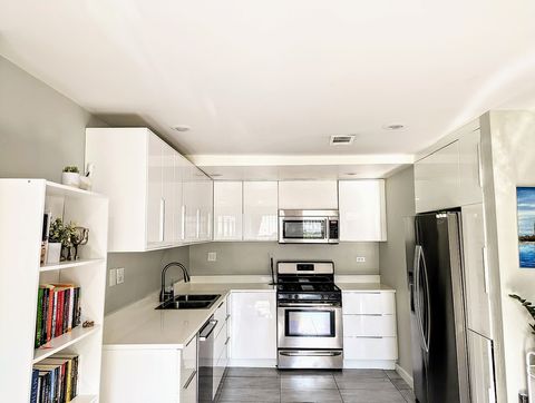 Tiny photo for 724 S Oakley Boulevard #1, Chicago, IL 60612 (MLS # 12488519)