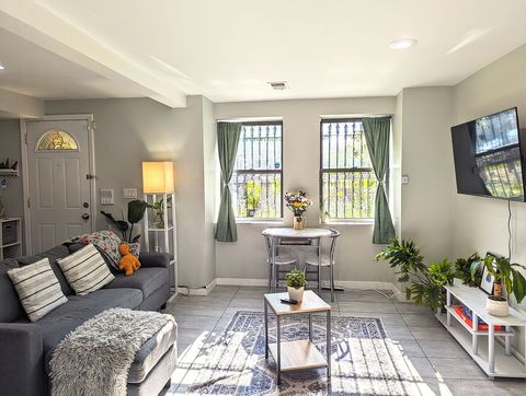 Tiny photo for 724 S Oakley Boulevard #1, Chicago, IL 60612 (MLS # 12488519)