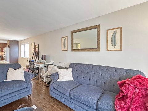 Tiny photo for 14522 S Marquette Avenue, Burnham, IL 60633 (MLS # 12633129)