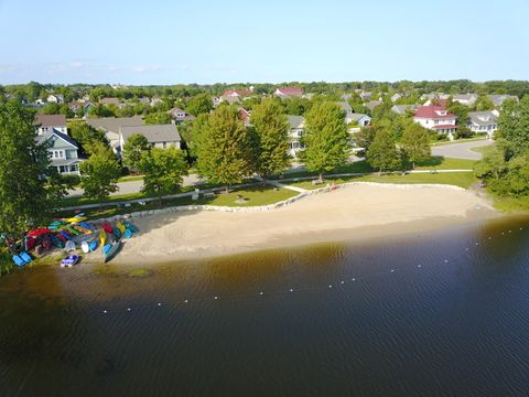 A home in Grayslake