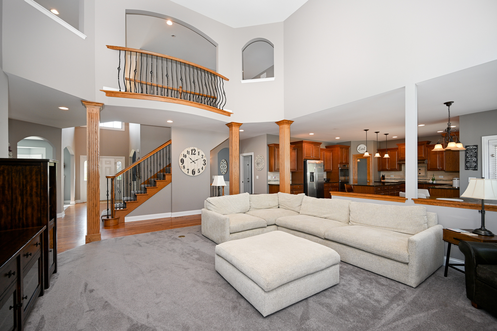 469 Bloomfield Circle W