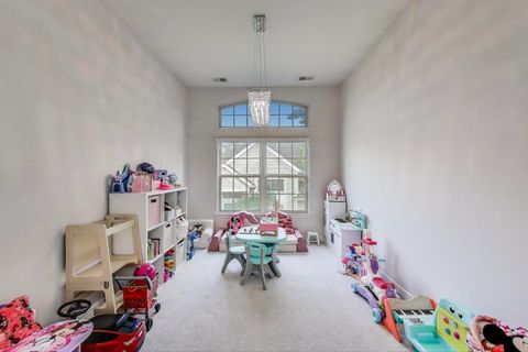 Tiny photo for 2032 Avalon Court, Northbrook, IL 60062 (MLS # 12426367)