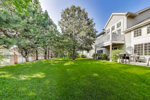 Tiny photo for 2032 Avalon Court, Northbrook, IL 60062 (MLS # 12426367)