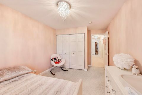 Tiny photo for 2032 Avalon Court, Northbrook, IL 60062 (MLS # 12426367)