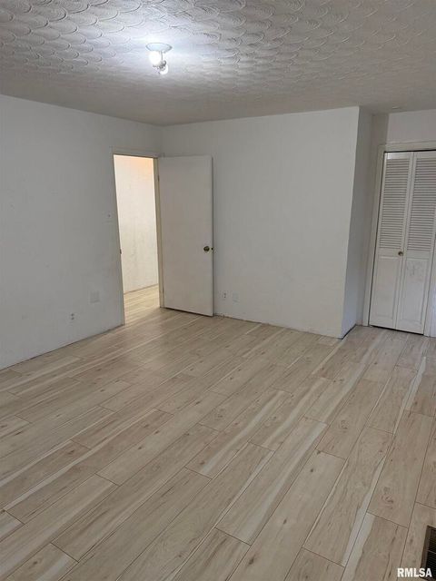 Tiny photo for 808 S VICTOR Street, Christopher, IL 62822 (MLS # QC4268849)