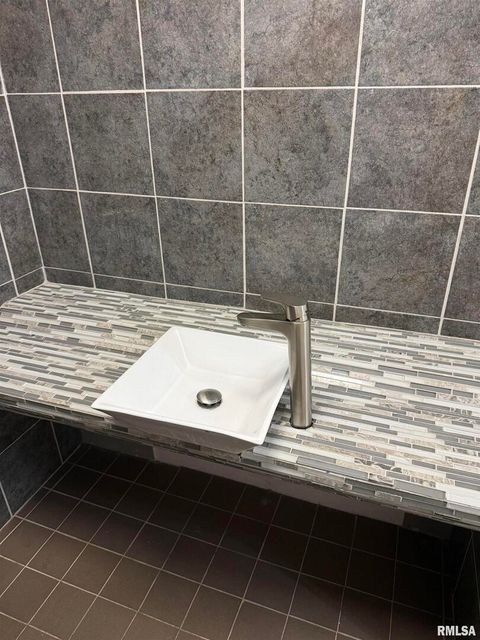 Tiny photo for 808 S VICTOR Street, Christopher, IL 62822 (MLS # QC4268849)