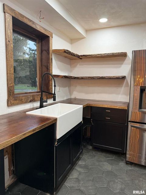 Tiny photo for 808 S VICTOR Street, Christopher, IL 62822 (MLS # QC4268849)