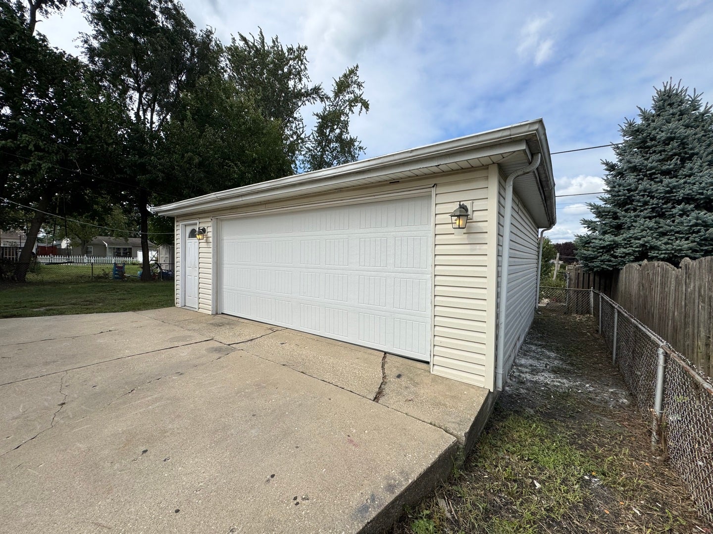 422 HALLER Avenue