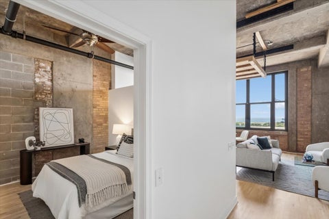 Tiny photo for 320 E 21ST Street #807, Chicago, IL 60616 (MLS # 12754126)