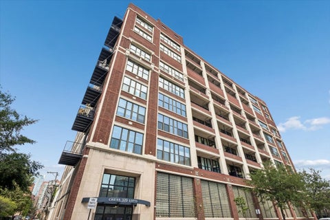 Photo of 320 E 21ST Street #807, Chicago, IL 60616 (MLS # 12754126)