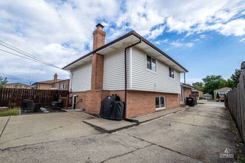 Tiny photo for 8738 S Troy Avenue, Evergreen Park, IL 60805 (MLS # 12491907)
