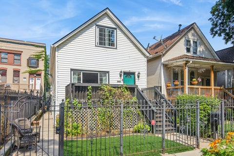 Photo of 2016 N WHIPPLE Street, Chicago, IL 60647 (MLS # 12691821)