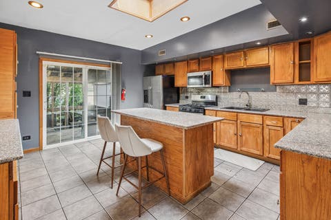 Tiny photo for 2016 N WHIPPLE Street, Chicago, IL 60647 (MLS # 12691821)