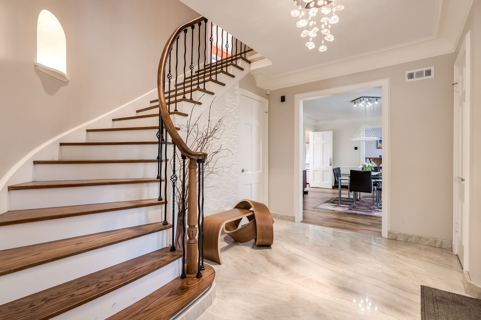 1047 FAIR OAKS Avenue