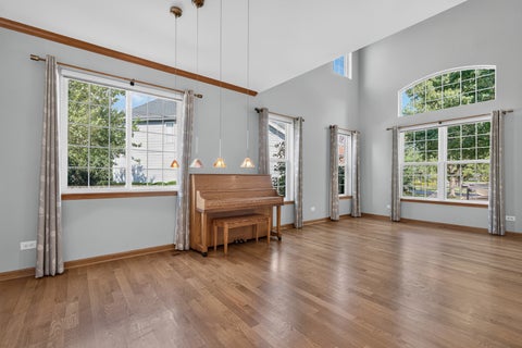 Tiny photo for 2570 N Jade Avenue, Arlington Heights, IL 60004 (MLS # 12754131)