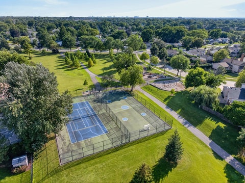Tiny photo for 2570 N Jade Avenue, Arlington Heights, IL 60004 (MLS # 12754131)