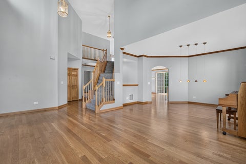 Tiny photo for 2570 N Jade Avenue, Arlington Heights, IL 60004 (MLS # 12754131)