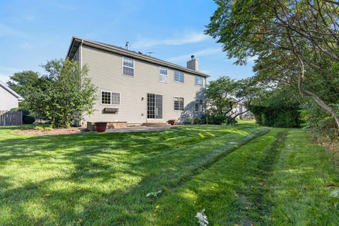 Tiny photo for 2570 N Jade Avenue, Arlington Heights, IL 60004 (MLS # 12754131)