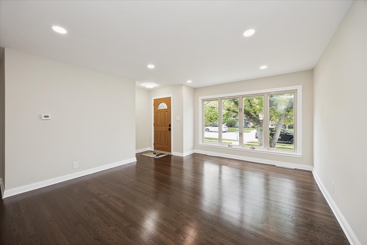 8759 Mobile Avenue