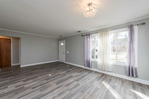 Tiny photo for 400 7th Avenue, Libertyville, IL 60048 (MLS # 12594681)