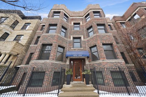 Photo of 4014 N Clarendon Avenue #4S, Chicago, IL 60613 (MLS # 12565335)