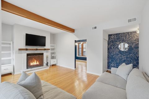 Tiny photo for 4014 N Clarendon Avenue #4S, Chicago, IL 60613 (MLS # 12565335)