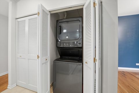 Tiny photo for 4014 N Clarendon Avenue #4S, Chicago, IL 60613 (MLS # 12565335)