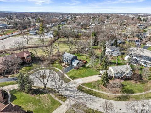 Tiny photo for 1310 N Carlton Avenue, Wheaton, IL 60187 (MLS # 12568067)
