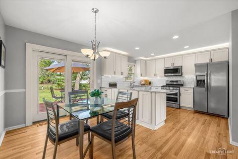 Tiny photo for 1310 N Carlton Avenue, Wheaton, IL 60187 (MLS # 12568067)