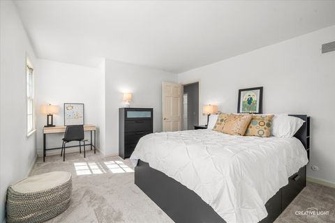 Tiny photo for 1310 N Carlton Avenue, Wheaton, IL 60187 (MLS # 12568067)