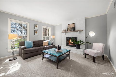 Tiny photo for 1310 N Carlton Avenue, Wheaton, IL 60187 (MLS # 12568067)