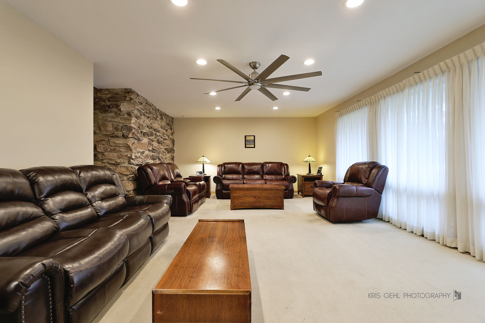 20W371 Diversey Avenue