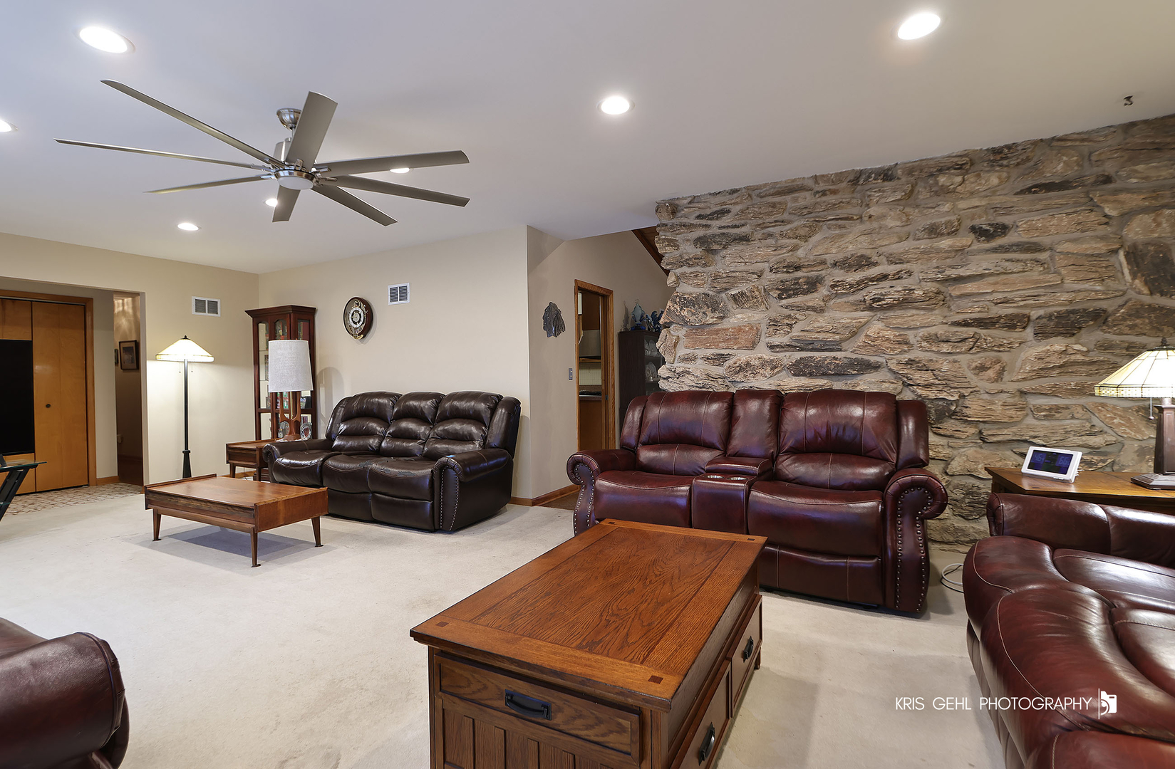 20W371 Diversey Avenue