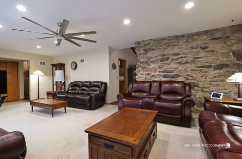 Tiny photo for 20W371 Diversey Avenue, Addison, IL 60101 (MLS # 12579921)